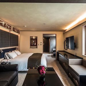 Corner Premium Double Room River View